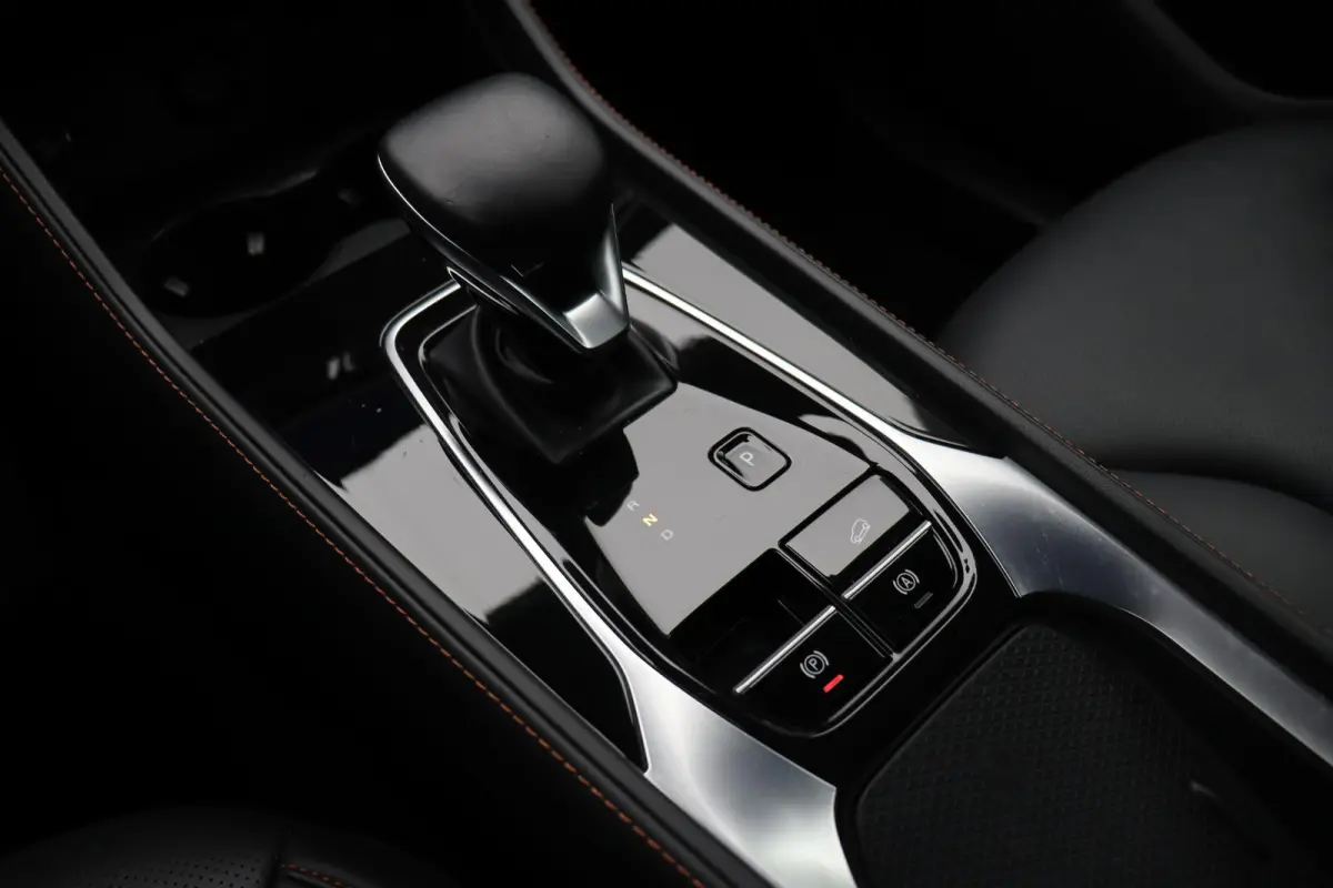 1.5 Luxury | Elektrische Verstelbare Stoelen | Stoelverwarming | Apple Carplay & Android Auto |