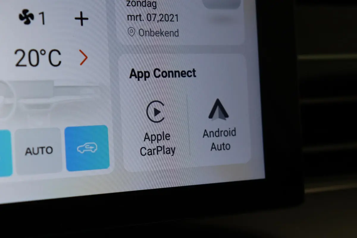 1.5 Luxury | Elektrische Verstelbare Stoelen | Stoelverwarming | Apple Carplay & Android Auto |