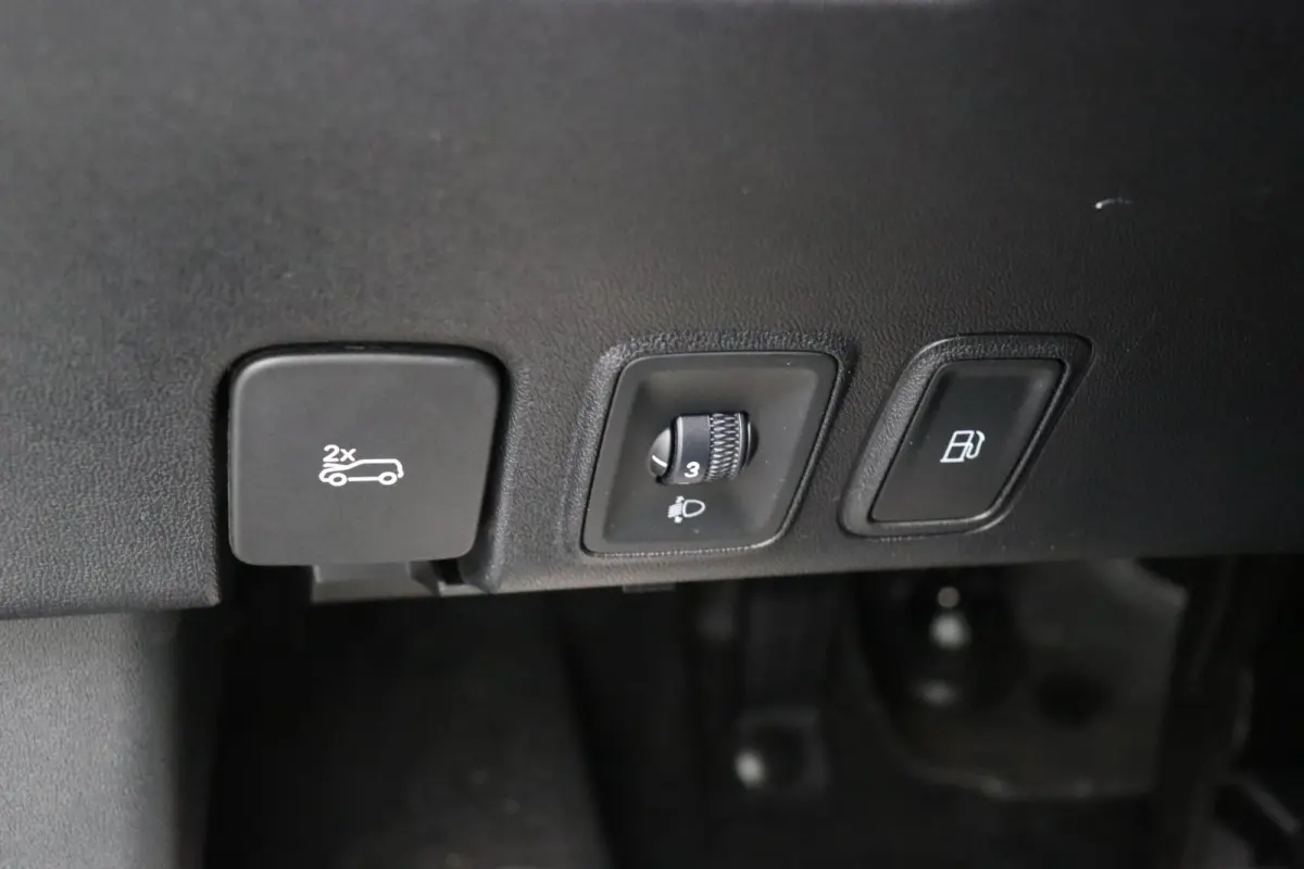 1.5 Luxury | Elektrische Verstelbare Stoelen | Stoelverwarming | Apple Carplay & Android Auto |