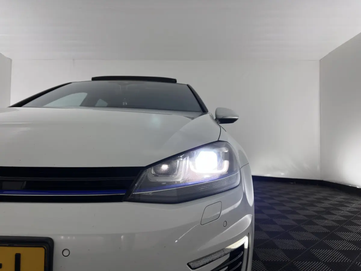 1.4 TSI GTE Aut. Panodak |Heated Seats | Xenon |18Inch | Pdc | Cruise Control