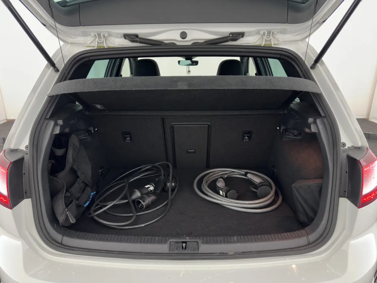 1.4 TSI GTE Aut. Panodak |Heated Seats | Xenon |18Inch | Pdc | Cruise Control