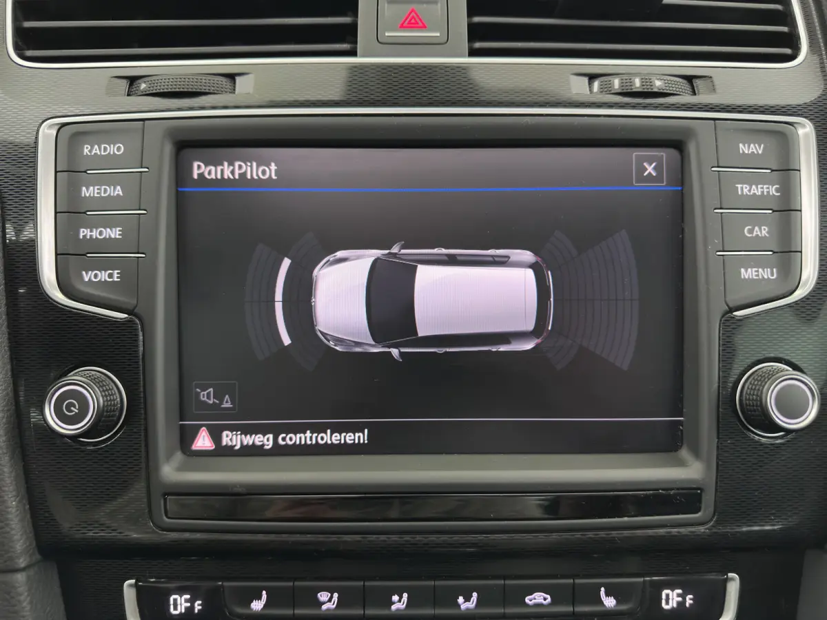 1.4 TSI GTE Aut. Panodak |Heated Seats | Xenon |18Inch | Pdc | Cruise Control