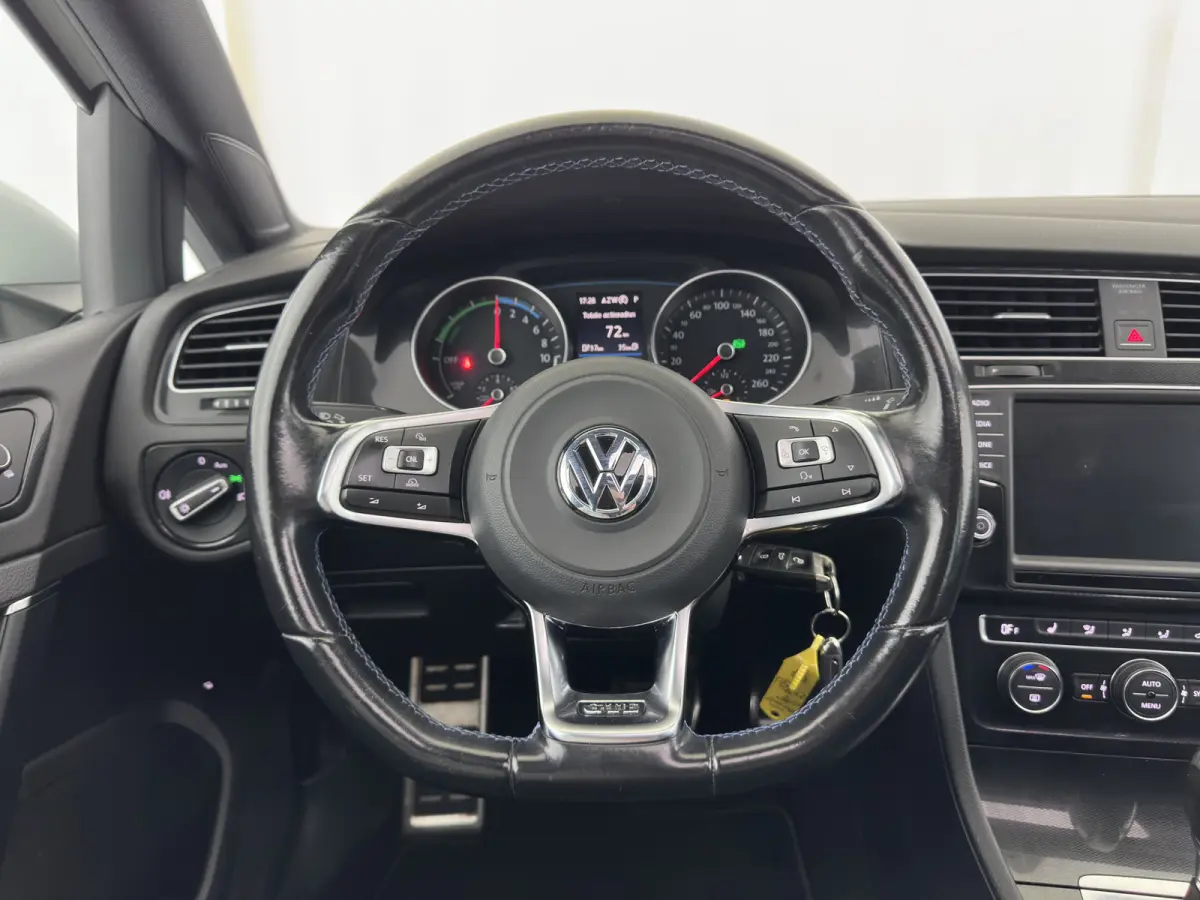 1.4 TSI GTE Aut. Panodak |Heated Seats | Xenon |18Inch | Pdc | Cruise Control