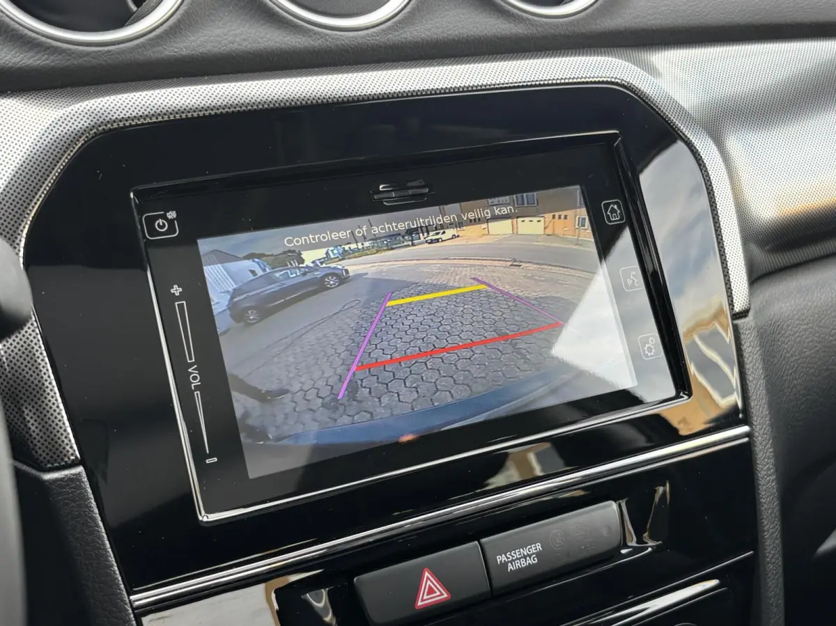 1.5 Hybrid Style Automaat | Schuifdak | Parkeersens. V+A | Adaptive Cruise