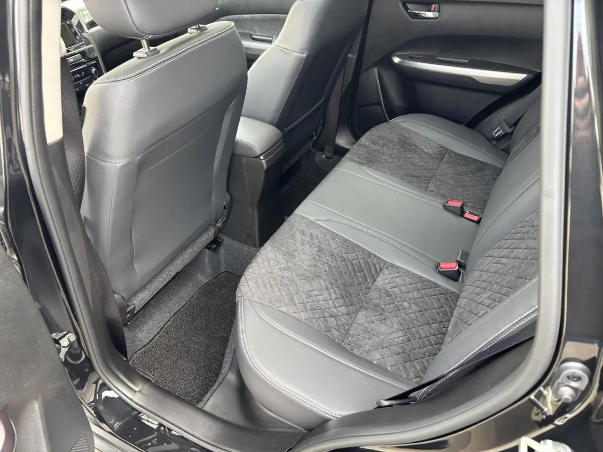 1.5 Hybrid Style Automaat | Schuifdak | Parkeersens. V+A | Adaptive Cruise
