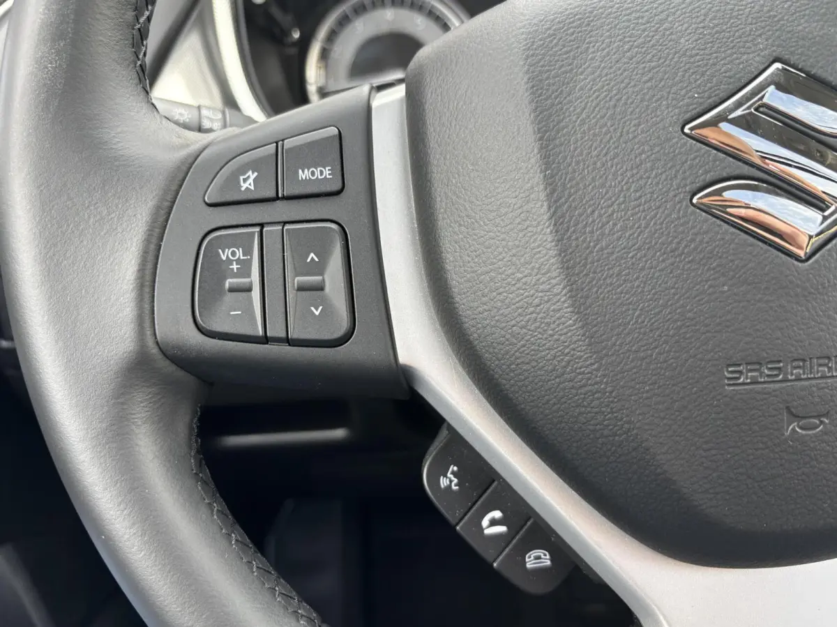 1.5 Hybrid Style Automaat | Schuifdak | Parkeersens. V+A | Adaptive Cruise