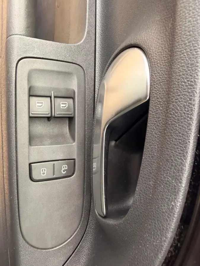 Up! 1.0 move up! BlueMotion/Airco/Aux/Bluetooth telefoonvoorbereiding/Lmv/Elek-pakket/5 deurs
