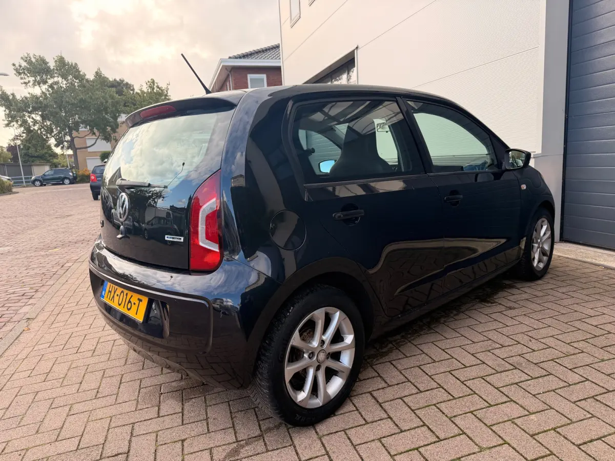 Up! 1.0 move up! BlueMotion/Airco/Aux/Bluetooth telefoonvoorbereiding/Lmv/Elek-pakket/5 deurs
