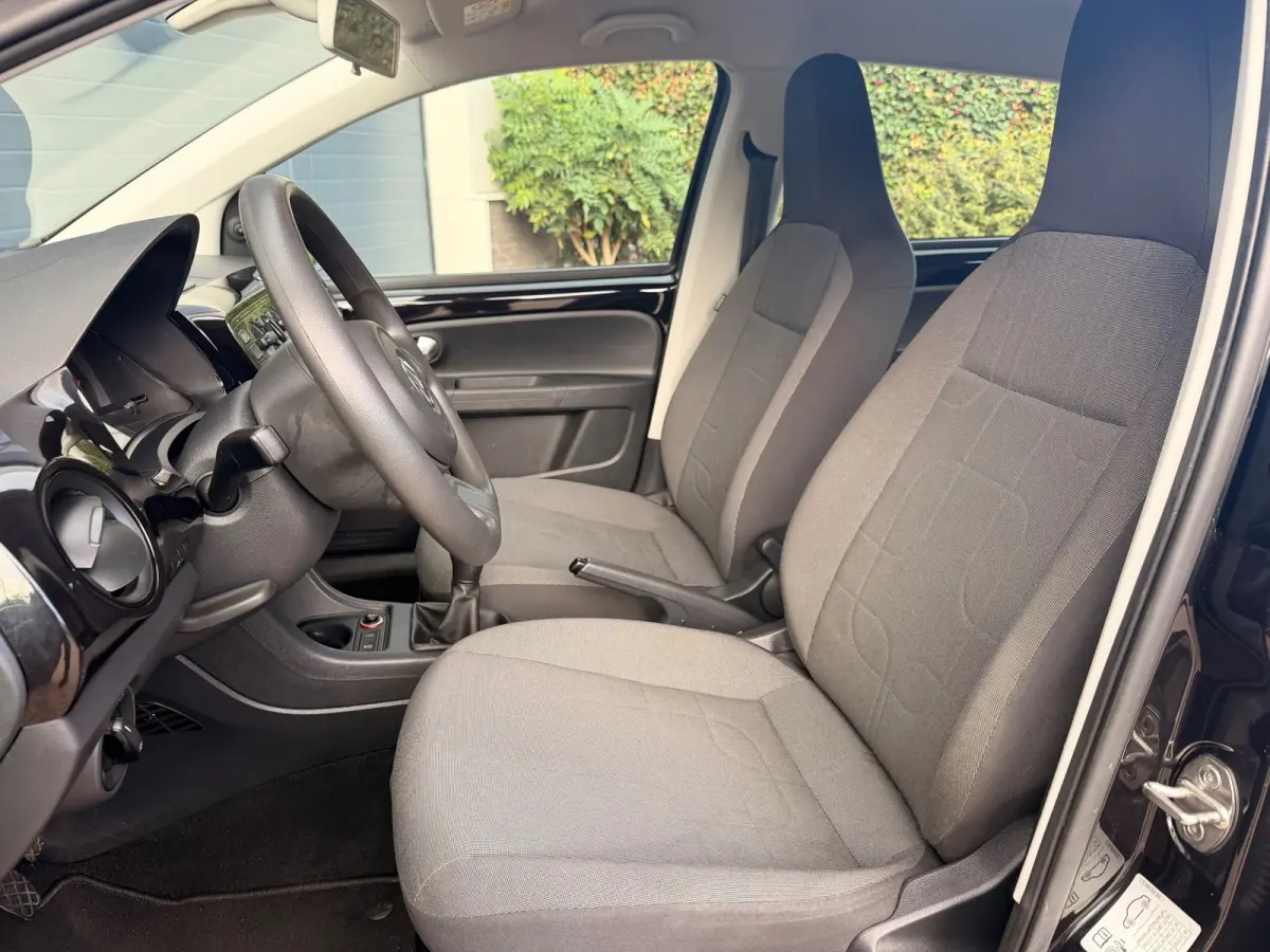Up! 1.0 move up! BlueMotion/Airco/Aux/Bluetooth telefoonvoorbereiding/Lmv/Elek-pakket/5 deurs