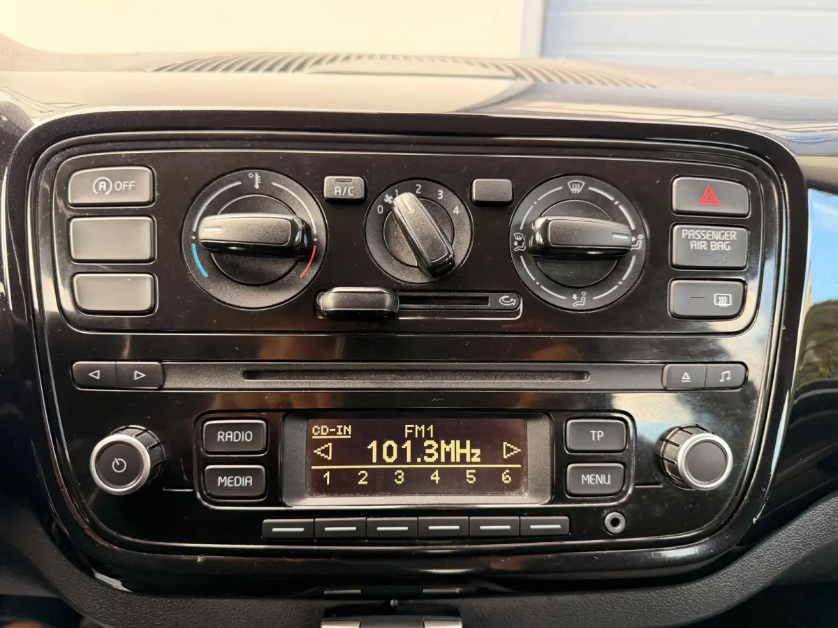 Up! 1.0 move up! BlueMotion/Airco/Aux/Bluetooth telefoonvoorbereiding/Lmv/Elek-pakket/5 deurs