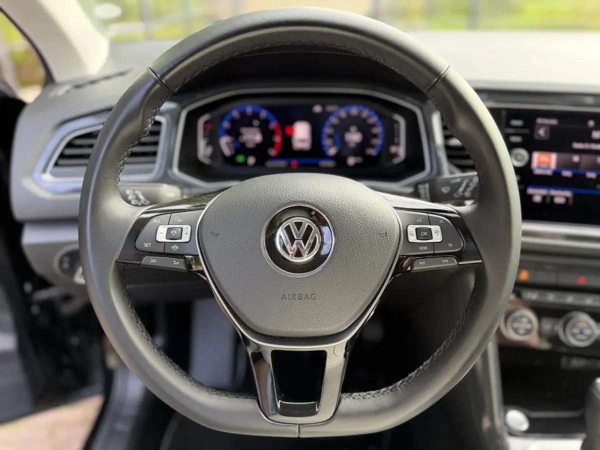 1.5 TSI Sport | DSG | Keyless | Camera | Viritual Cockpit | Blind Spot |