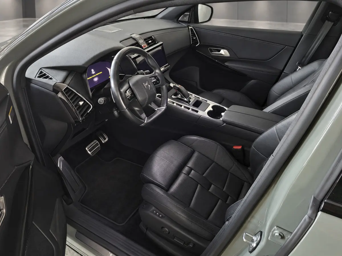 E-Tense 360 4x4 Opéra | Performance | Focal | Night Vision | Pano | Massage