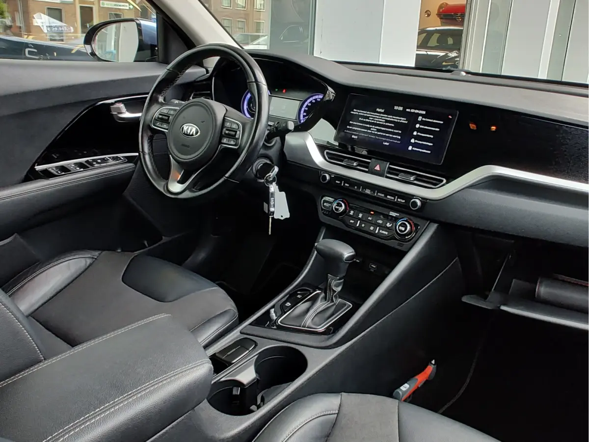 1.6 GDi HYBRID DYNAMIC LINE Navi | Clima | Adaptive Cruise