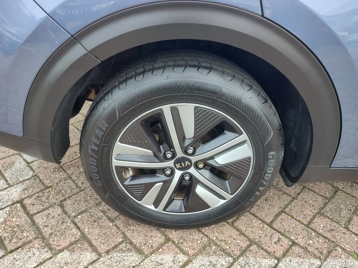 1.6 GDi HYBRID DYNAMIC LINE Navi | Clima | Adaptive Cruise