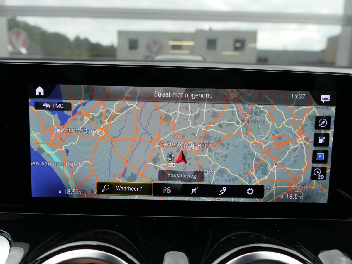 300 4MATIC AMG Line 7p. 67 kWh | Panoramadak | Full LED | Sfeerverlichting | Elektrische achterklep | Achteruitrijcamera | Dodehoek detectie | ACC | Dealer onderhouden | 1e eigenaar
