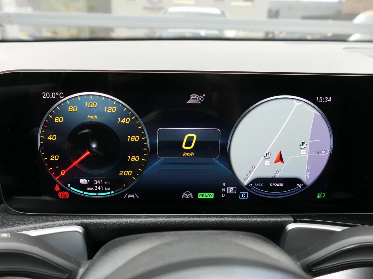 300 4MATIC AMG Line 7p. 67 kWh | Panoramadak | Full LED | Sfeerverlichting | Elektrische achterklep | Achteruitrijcamera | Dodehoek detectie | ACC | Dealer onderhouden | 1e eigenaar