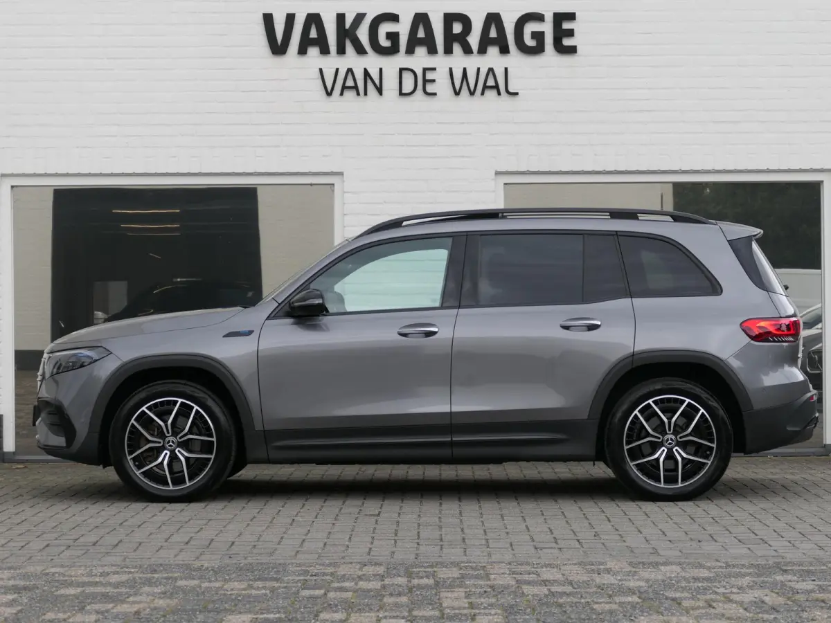 300 4MATIC AMG Line 7p. 67 kWh | Panoramadak | Full LED | Sfeerverlichting | Elektrische achterklep | Achteruitrijcamera | Dodehoek detectie | ACC | Dealer onderhouden | 1e eigenaar
