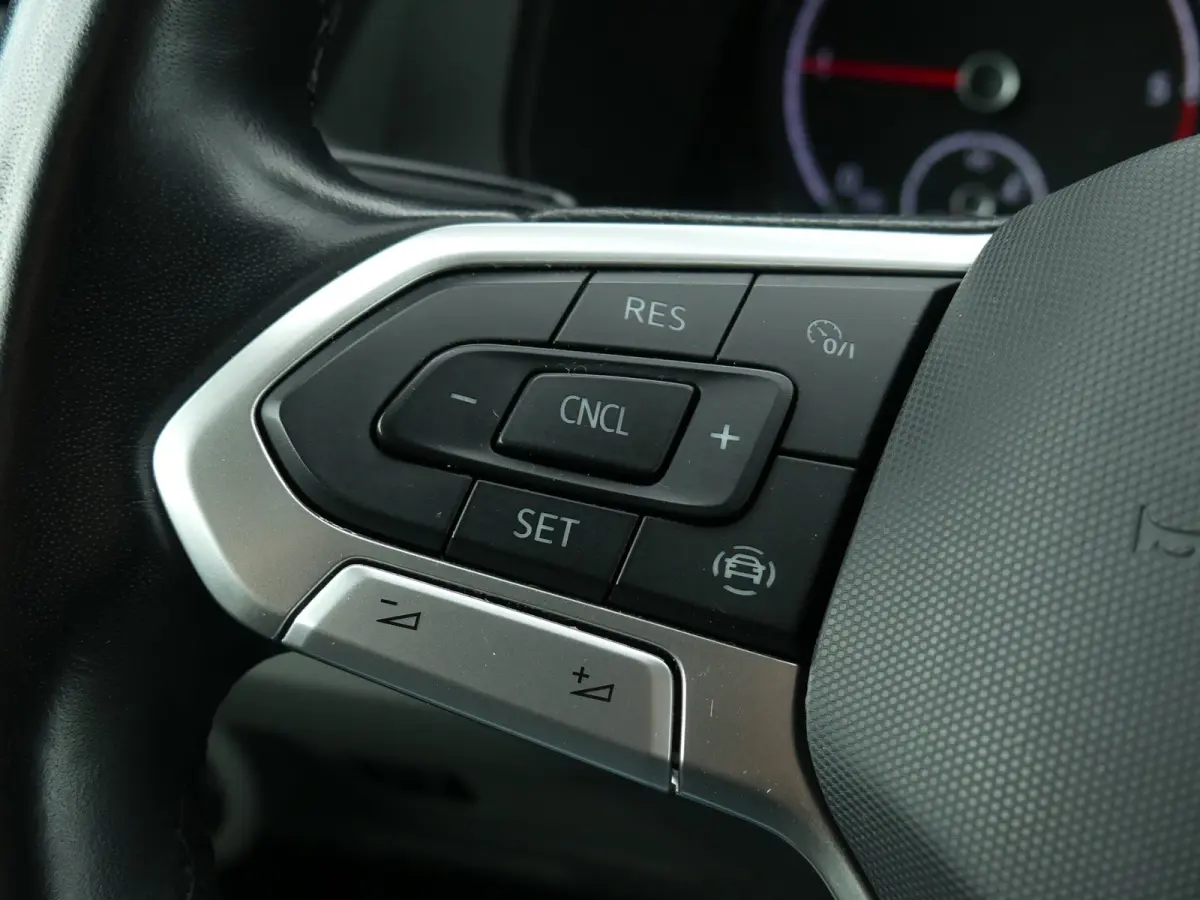2.0 TDI 150PK DSG L1 / 3P / 2X Schuifdeur / Carplay