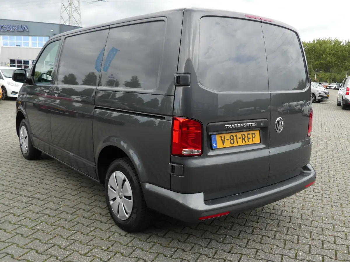 2.0 TDI 150PK DSG L1 / 3P / 2X Schuifdeur / Carplay