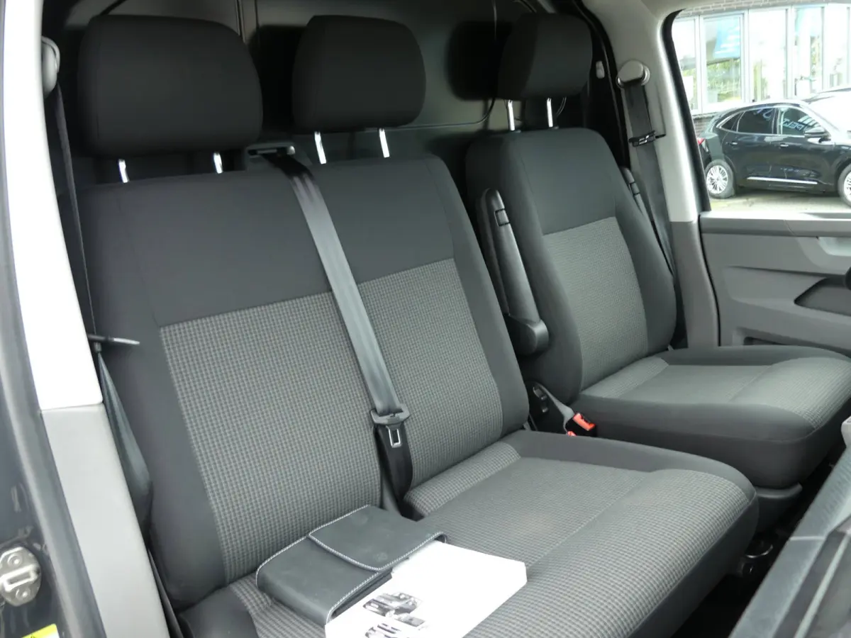 2.0 TDI 150PK DSG L1 / 3P / 2X Schuifdeur / Carplay