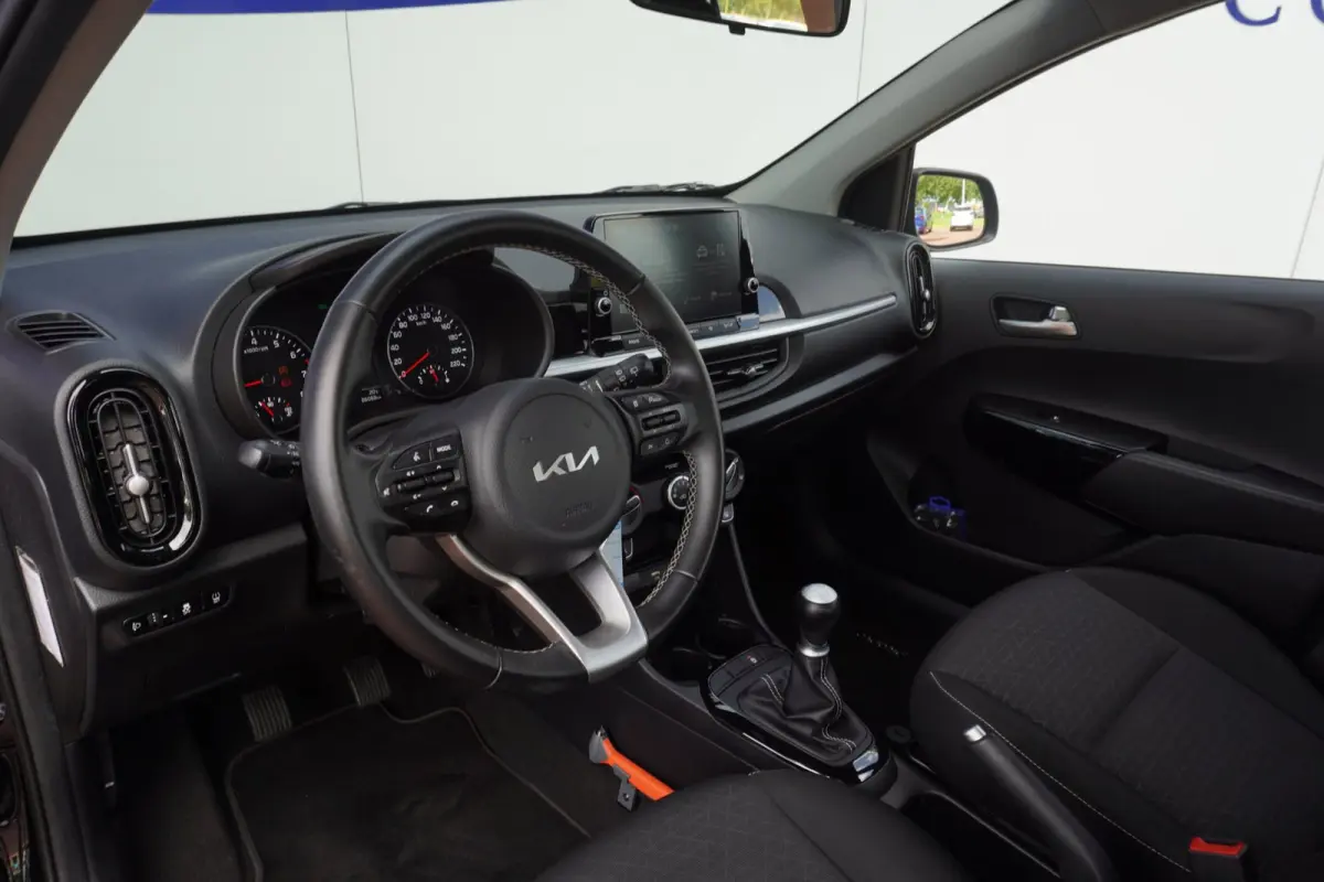 1.0 DPi DynamicLine / Camera / Carplay / Cruise / 1EIG / ORIG-NL / 14"LMV / Airco / = SUPER !!