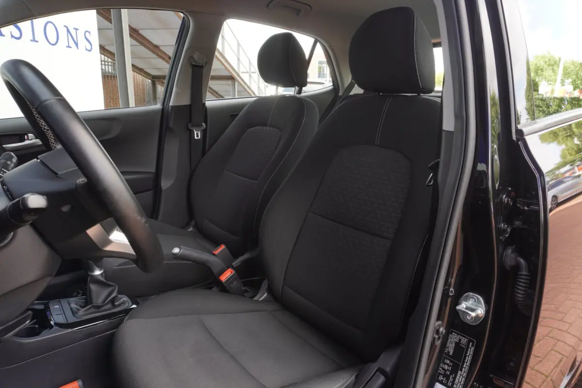 1.0 DPi DynamicLine / Camera / Carplay / Cruise / 1EIG / ORIG-NL / 14"LMV / Airco / = SUPER !!