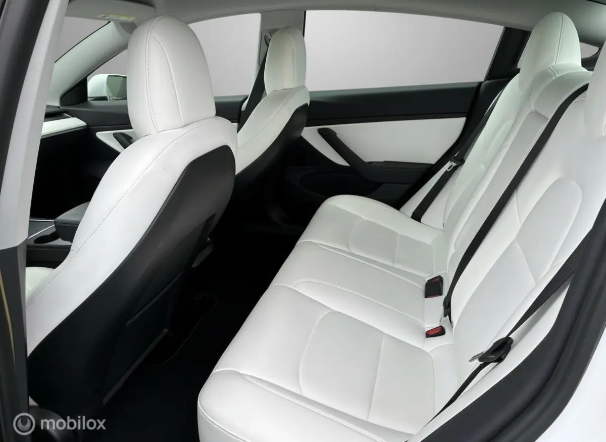 Long Range AWD 75kWh | 351PK | SOH 90% MOBA | Wit Leder | 19” | Incl. BTW