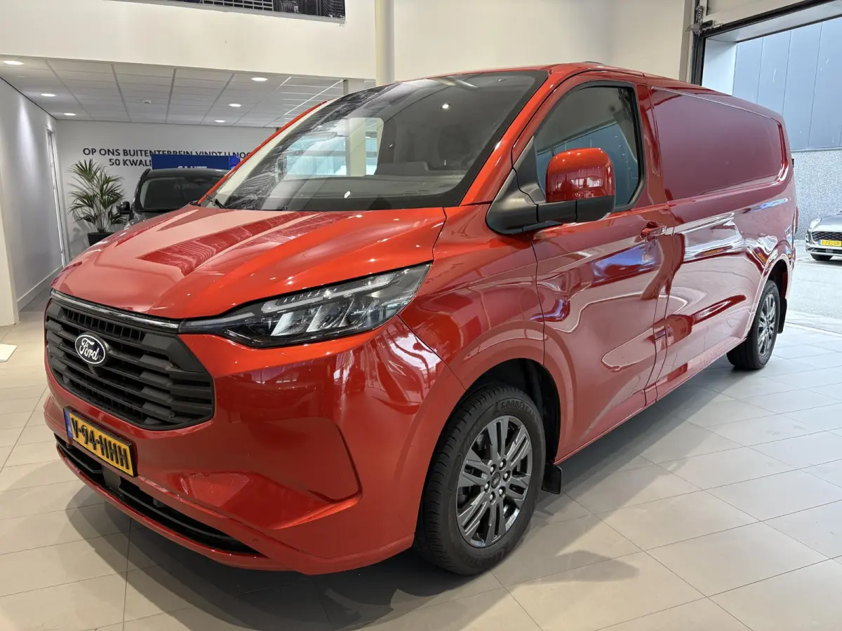 320 2.5 PHEV L2H1 Limited | TREKHAAK | ADAPTIVE CRUISE CONTROL | LM VELGEN | NAVI | CARPLAY | STOEL, STUUR EN VOORRUITVERWARMING |