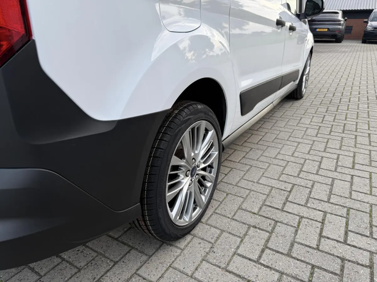 1.0 Benzine 100 PK L2 Maxi Airco LM