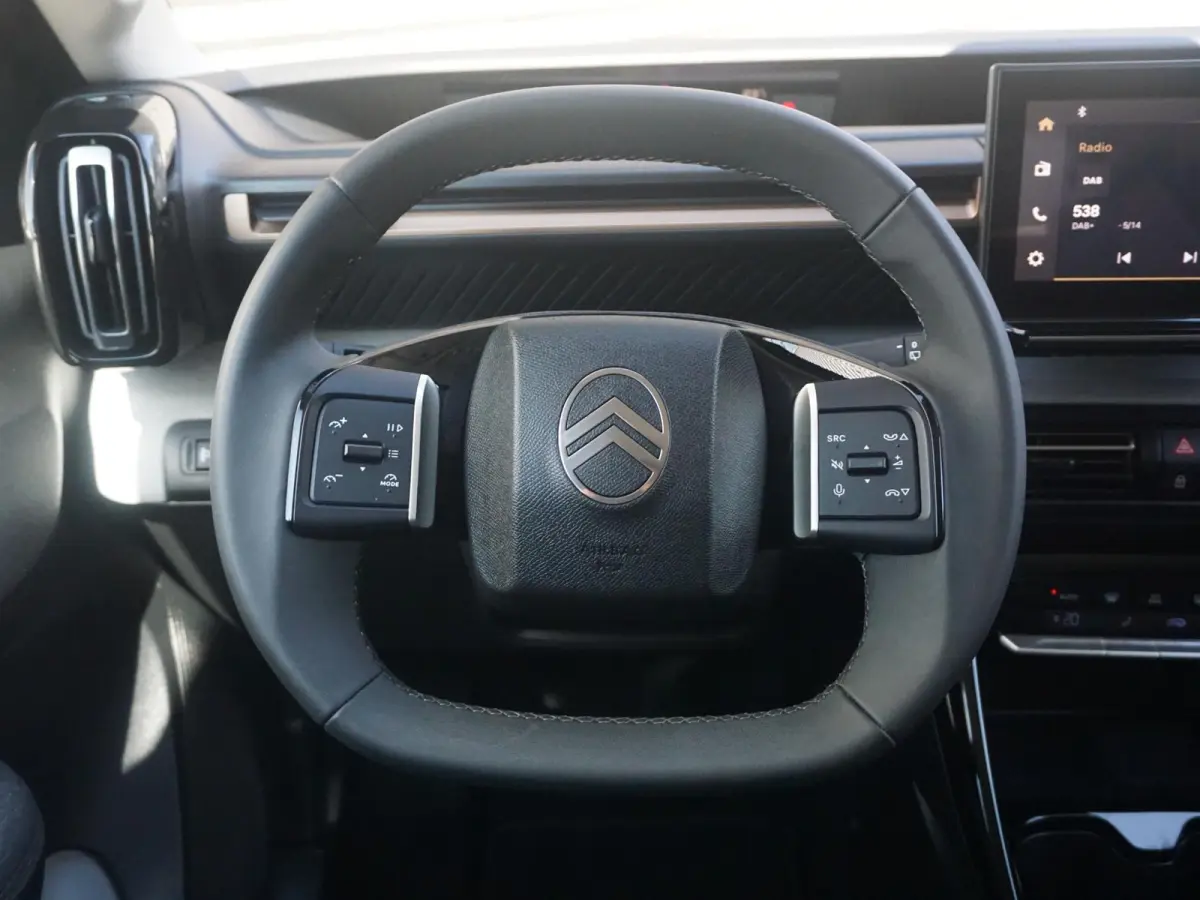 1.2 Hybrid 145pk Plus Climate control