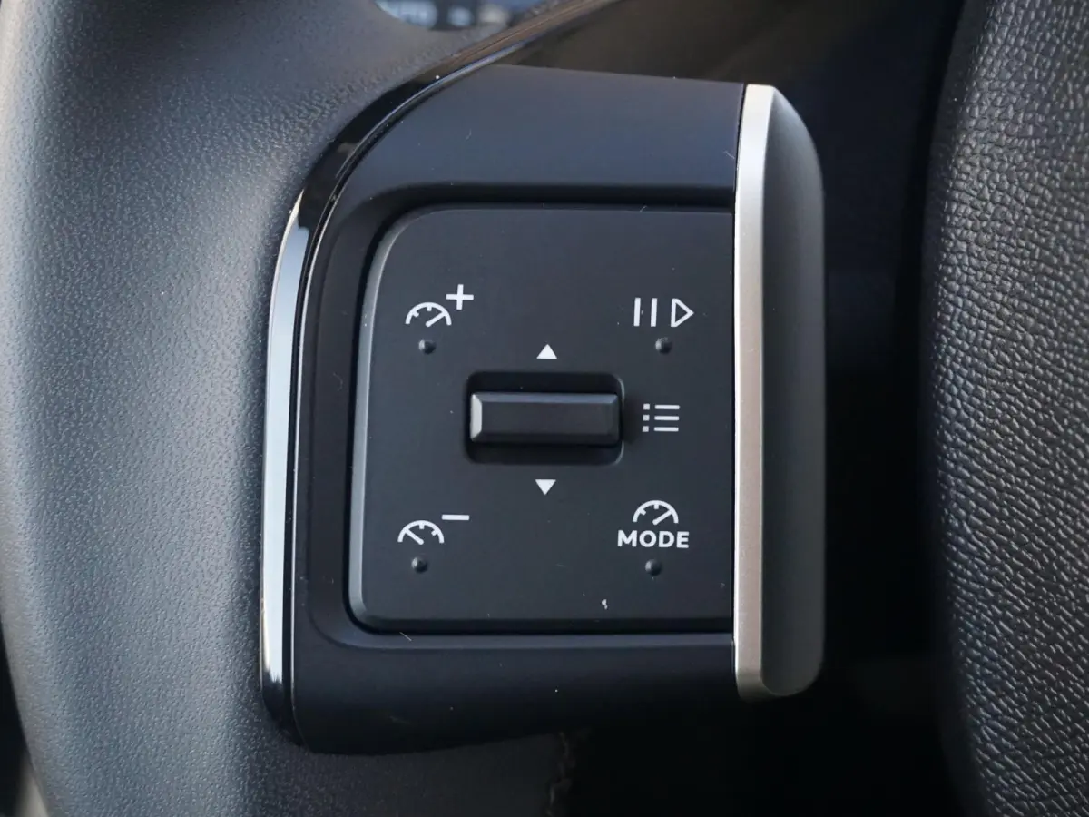 1.2 Hybrid 145pk Plus Climate control