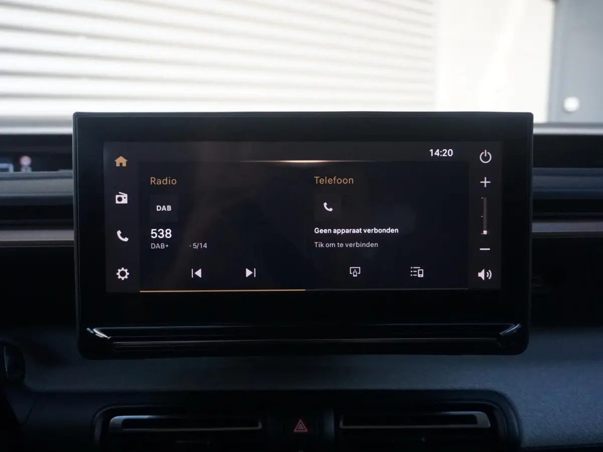 1.2 Hybrid 145pk Plus Climate control