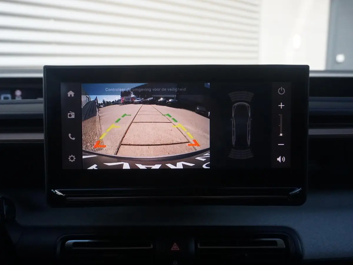 1.2 Hybrid 145pk Plus Climate control
