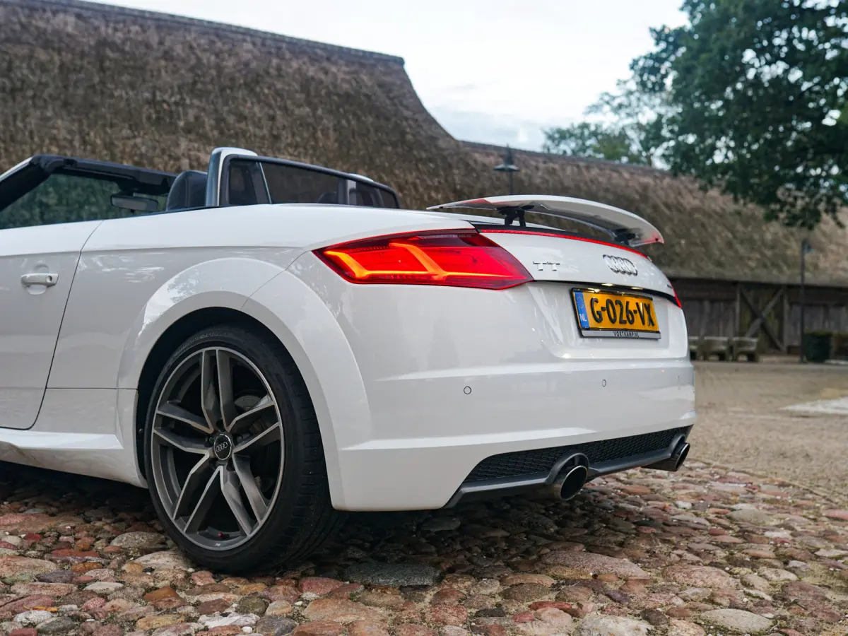1.8 TFSI Pro Line S l LED l CarPlay l Stage 2 l 3 x S-Line