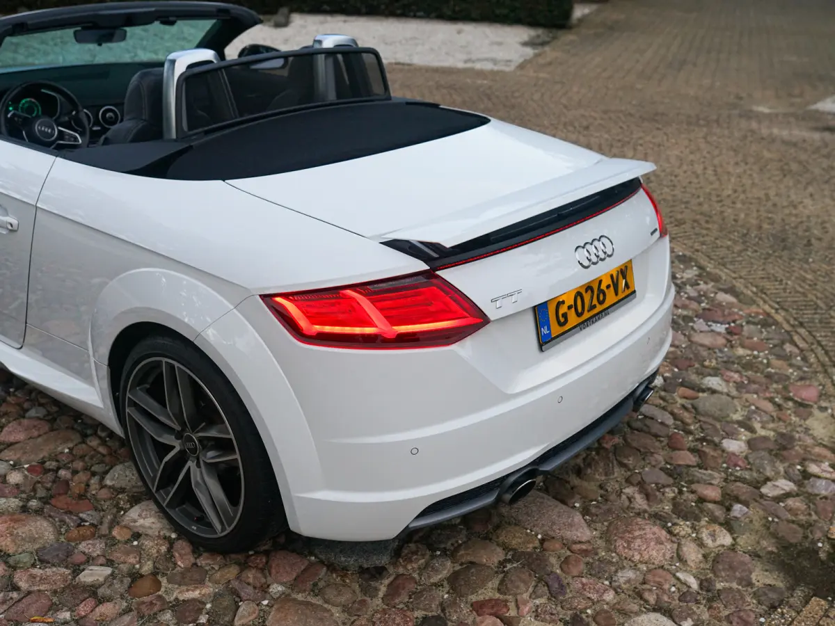 1.8 TFSI Pro Line S l LED l CarPlay l Stage 2 l 3 x S-Line