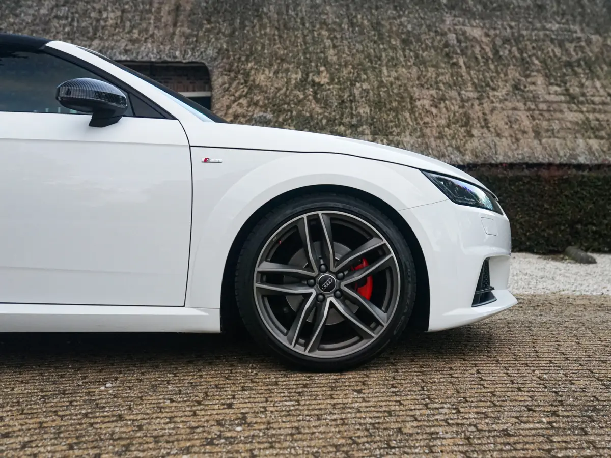 1.8 TFSI Pro Line S l LED l CarPlay l Stage 2 l 3 x S-Line