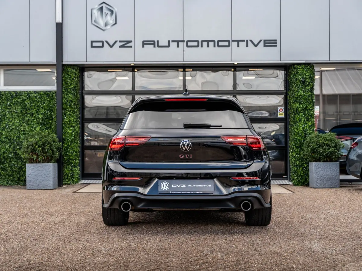 2.0 TSI 245PK DSG GTI | 19" Adelaide | Matrix | Camera | H&K Sound