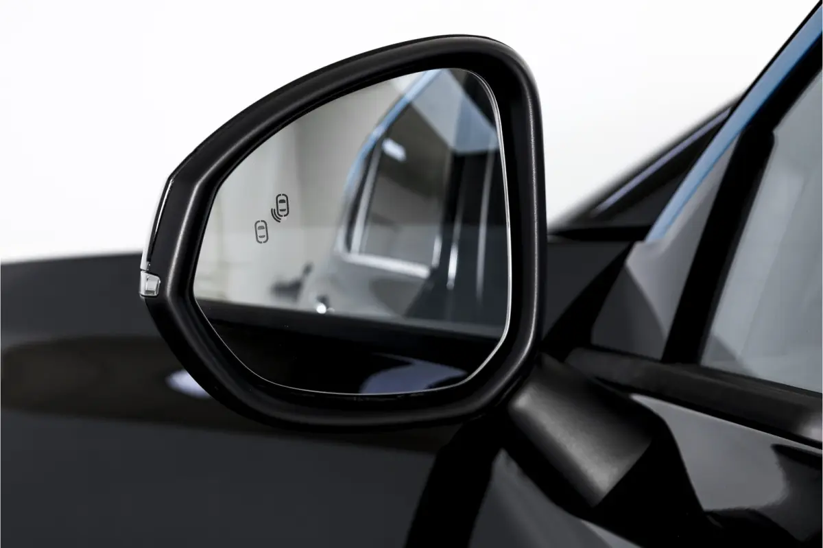 1.5 PHEV 261PK MY23 | Donkere hemel | 360 Camera | 7.4 kWh Boordlader | S/K-panodak | Adapt. Cruise | Memory | Elek. klep | LM 20" | 7733