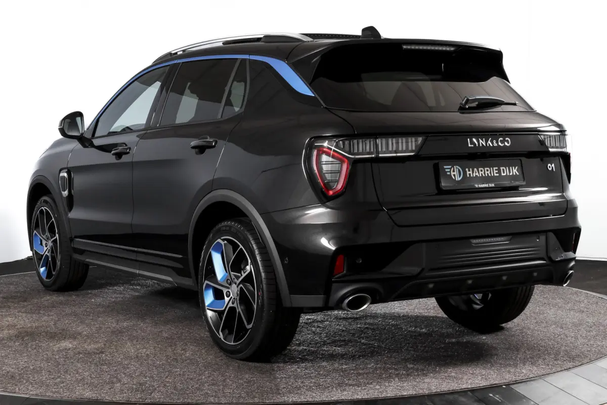 1.5 PHEV 261PK MY23 | Donkere hemel | 360 Camera | 7.4 kWh Boordlader | S/K-panodak | Adapt. Cruise | Memory | Elek. klep | LM 20" | 7733