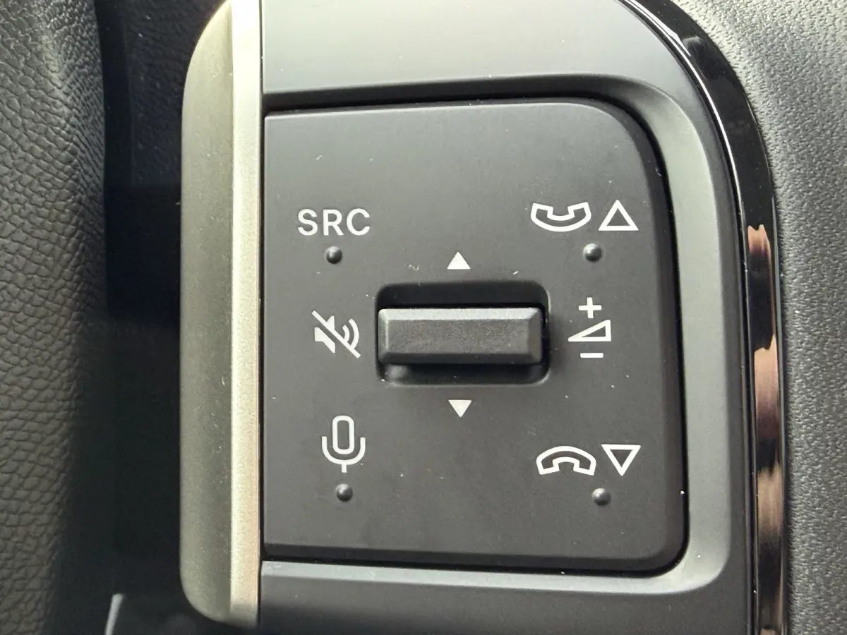 Max 113pk Comfort Range 44 kWh (Camera - Automatische Airco - Navigatie - LED - Apple Carplay - Parkeersensoren achter)