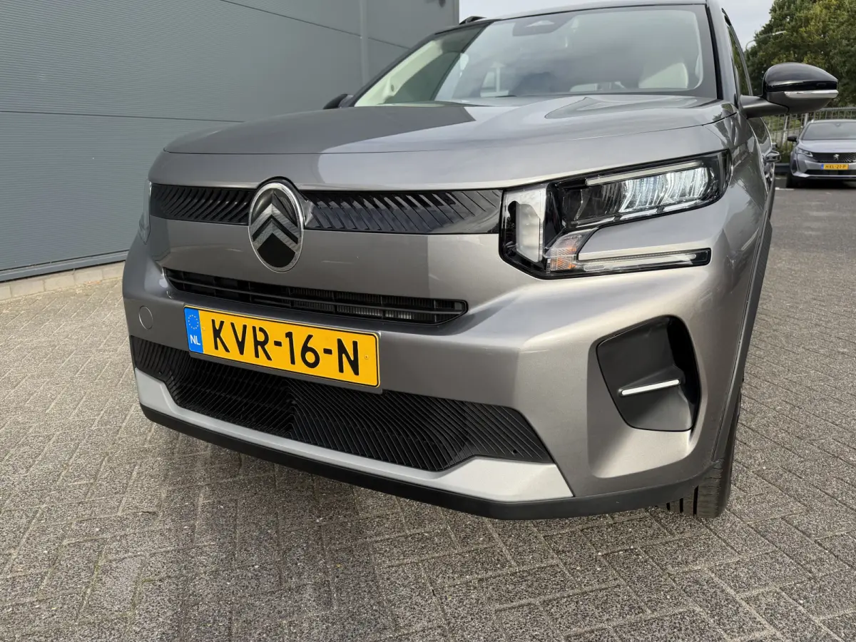 Max 113pk Comfort Range 44 kWh (Camera - Automatische Airco - Navigatie - LED - Apple Carplay - Parkeersensoren achter)