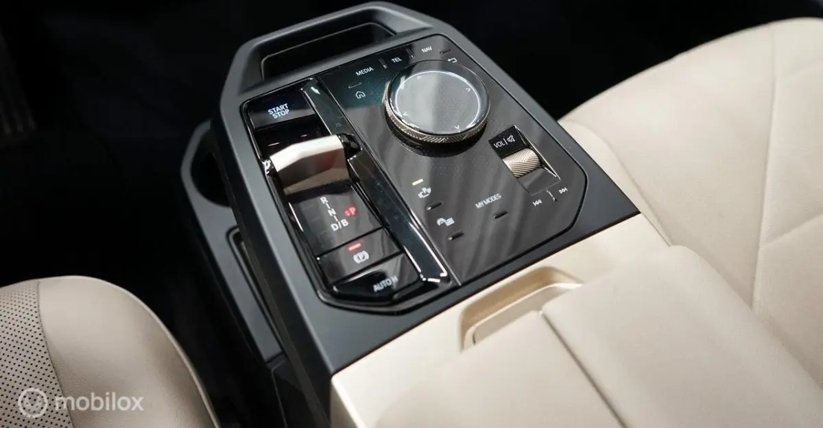 xDrive50 Sport Edition 112 kWh, trekhaak, H/K