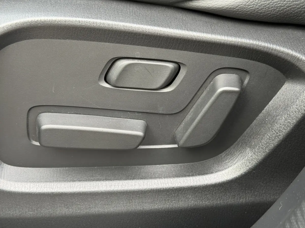 2.0 SkyActiv-G 165 Skylease GT (Trekhaak (2000kg) - Leder incl verwarming/geheugen - Keyless Entry - Parkeersensoren V+A - LED - Bose - 17"incl 4S)