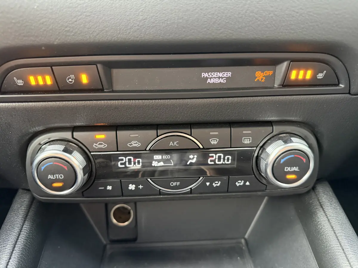 2.0 SkyActiv-G 165 Skylease GT (Trekhaak (2000kg) - Leder incl verwarming/geheugen - Keyless Entry - Parkeersensoren V+A - LED - Bose - 17"incl 4S)