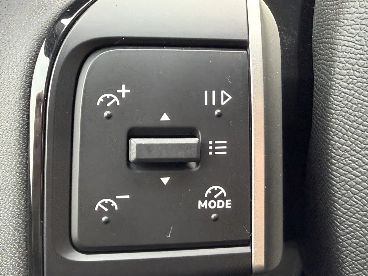 Max 113pk 44 kWh (Trekhaak - Camera - Automatische Airco - Navigatie - Apple Carplay - LED)