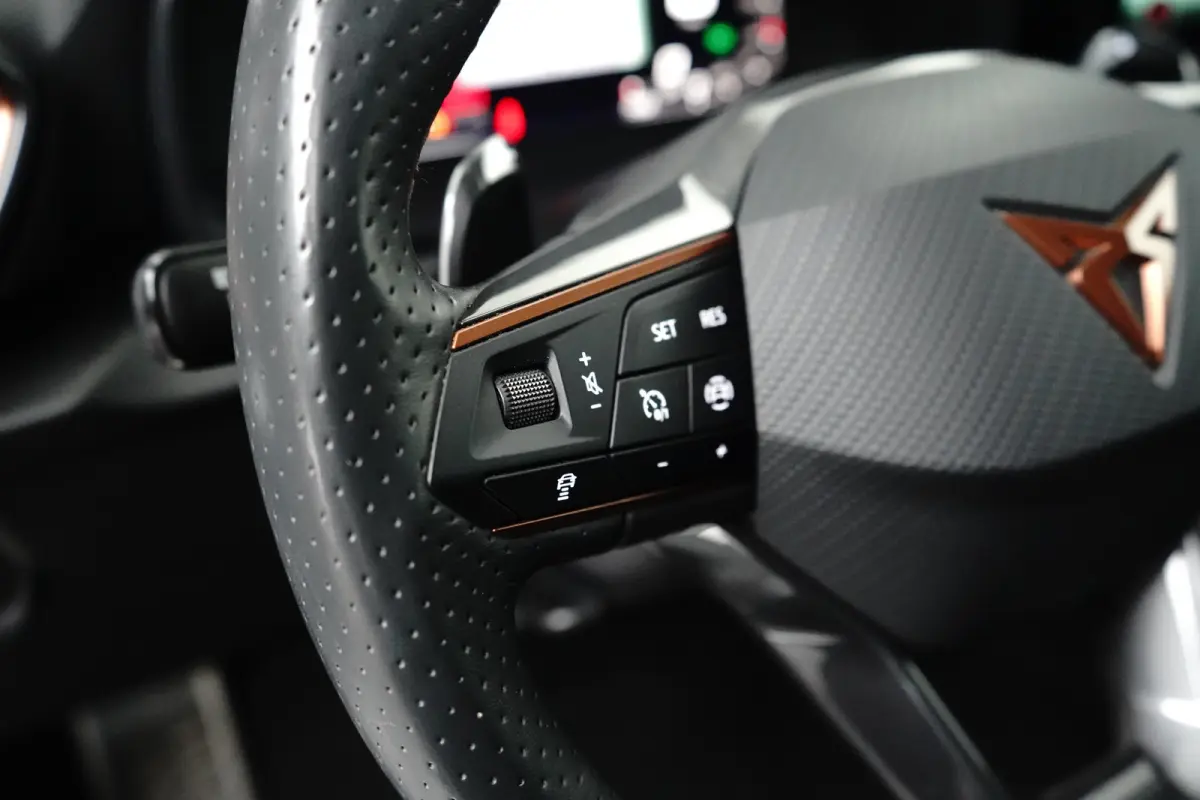 1.4 e-Hybrid 204 pk Essential 6-DSG | Apple Carplay | Parkeersensoren | Cruise control adaptief |