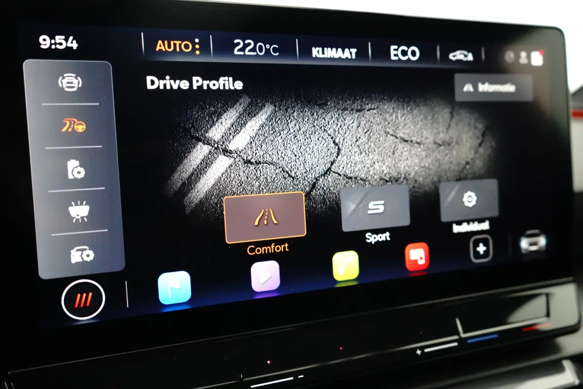1.4 e-Hybrid 204 pk Essential 6-DSG | Apple Carplay | Parkeersensoren | Cruise control adaptief |