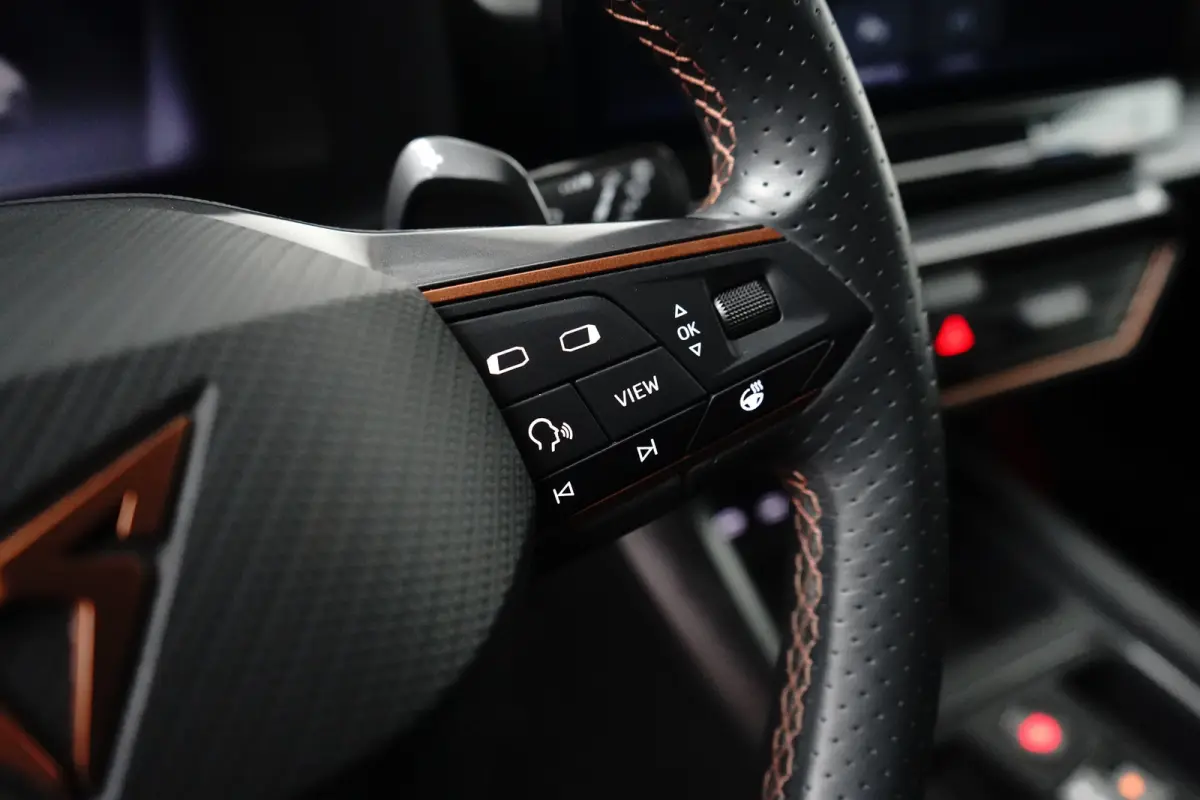 1.4 e-Hybrid 204 pk Essential 6-DSG | Apple Carplay | Parkeersensoren | Cruise control adaptief |