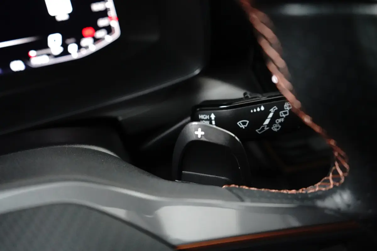 1.4 e-Hybrid 204 pk Essential 6-DSG | Apple Carplay | Parkeersensoren | Cruise control adaptief |