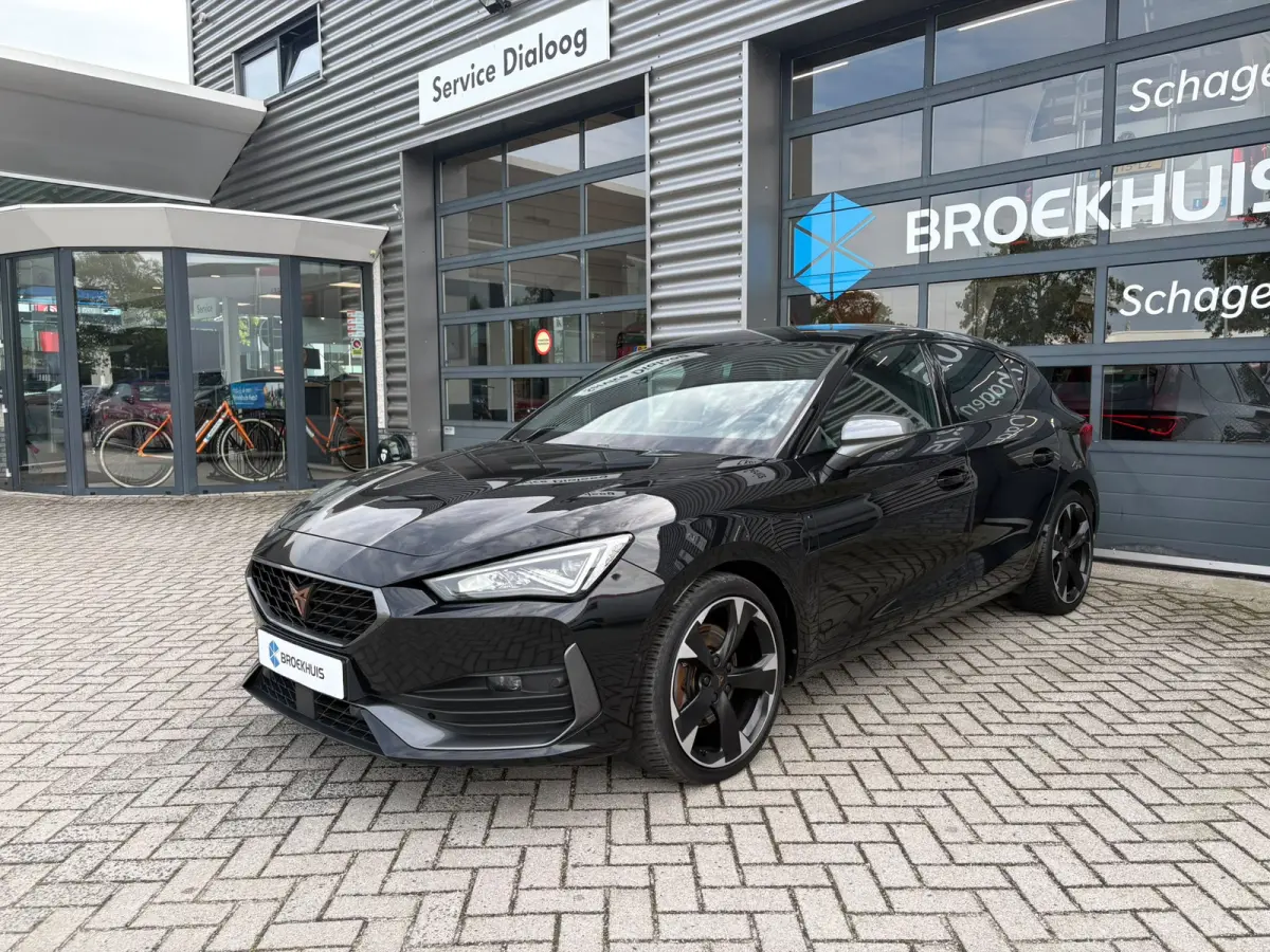 1.4 e-Hybrid 204 pk Essential 6-DSG | SoH 89,33% | Apple Carplay | Parkeersensoren | Cruise control adaptief |
